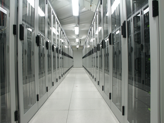 Rechnerraum für mehrer tausend Server, Foto: 1&1